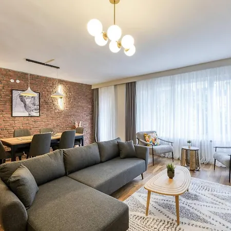 Prestige, Spacious, 3br Daire